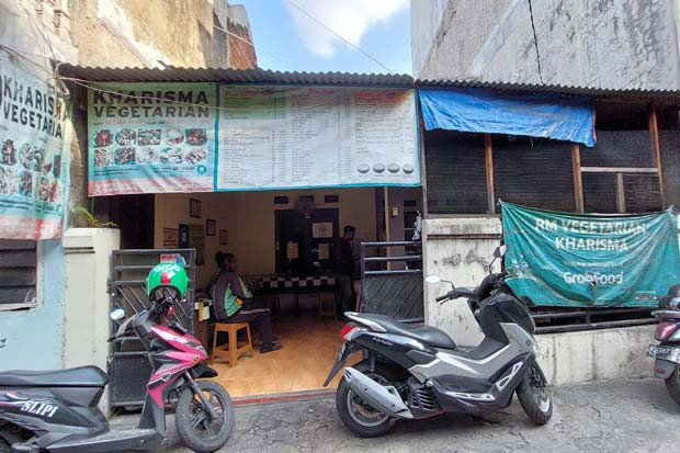 Viral, Warung Makan...
