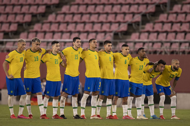 Brasil Pertahankan Medali...