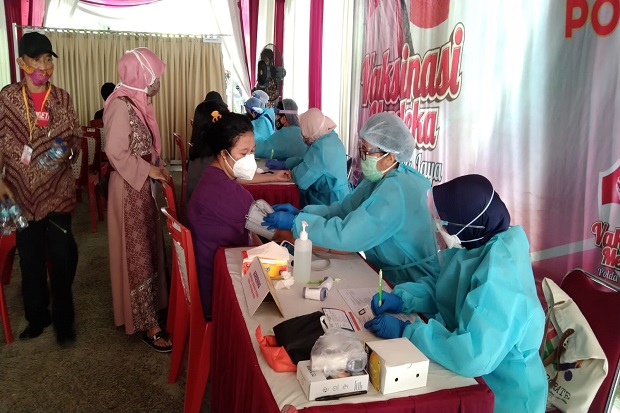 Gerakan Vaksinasi Merdeka,...