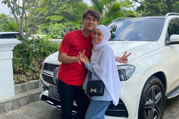 Lesti Kejora dan Rizky...
