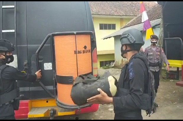 Dua Mortir Aktif Ditemukan...