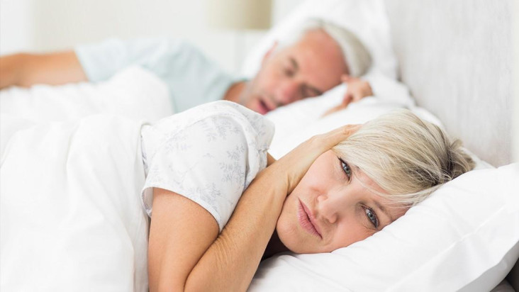 Survei: 83% Orang Tidur...