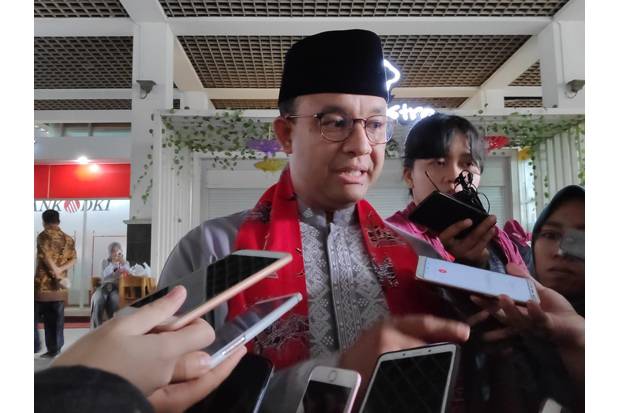 Hore, Anies Pasang JakWifi...