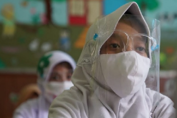 Tahap II, Kemenag Salurkan...