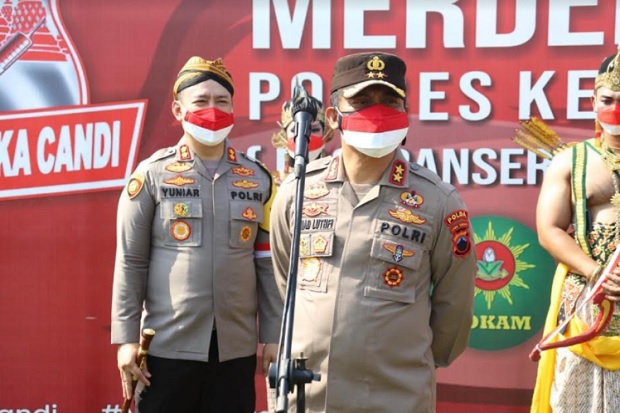 Tinjau Vaksinasi dan...
