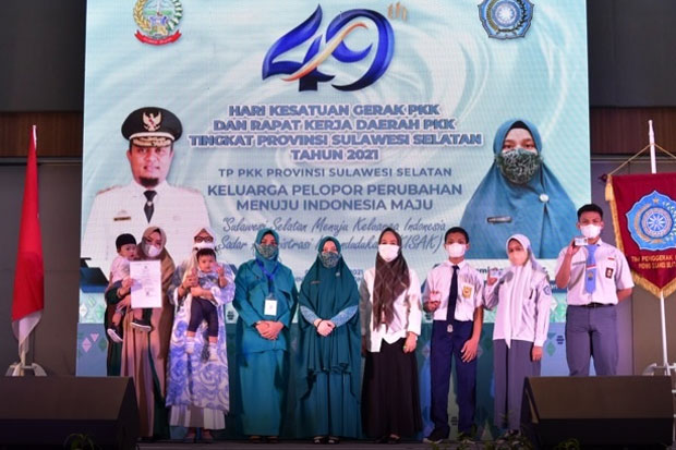 PKK Sulsel Pelopor Keluarga...