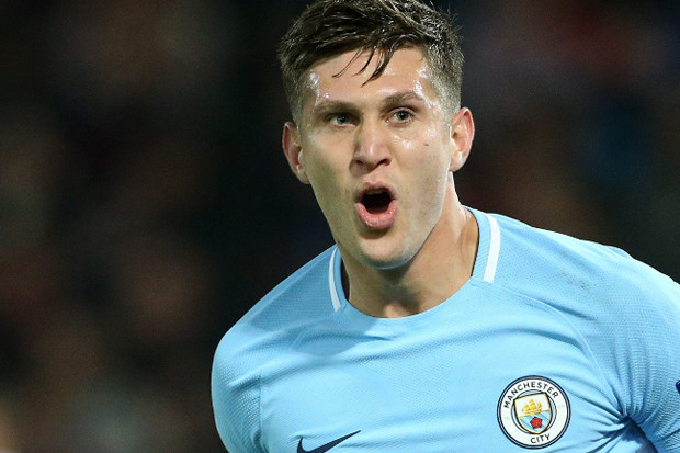 John Stones Tandatangani...