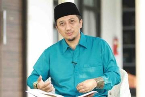 Ustaz Yusuf Mansur Buka...