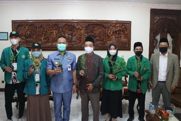 IAINU Lepas Ratusan...