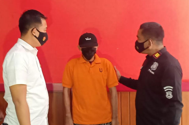 Mantan Kepala Desa di...