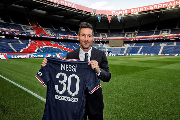 Resmi Gabung PSG, Messi...