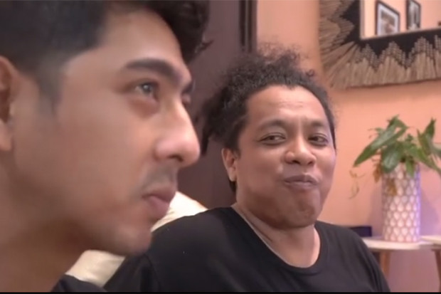 Bersama Arya Saloka,...