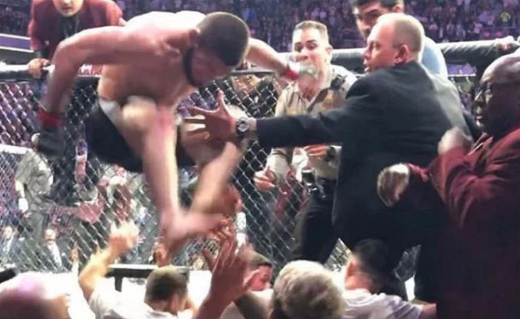Khabib Diejek Musuh...