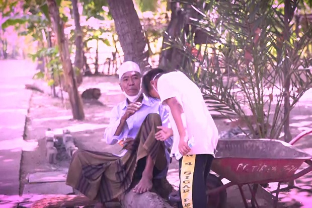 Seorang Ibu Dihadiahi...