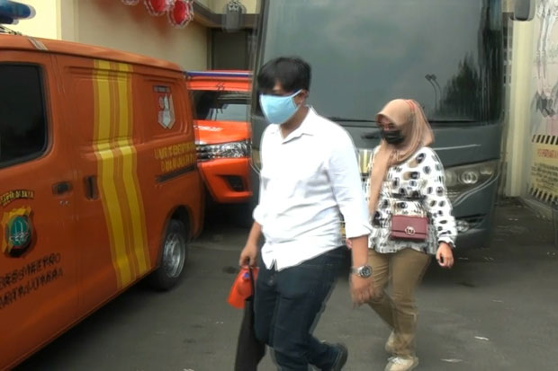 Proses, Polisi Segera...