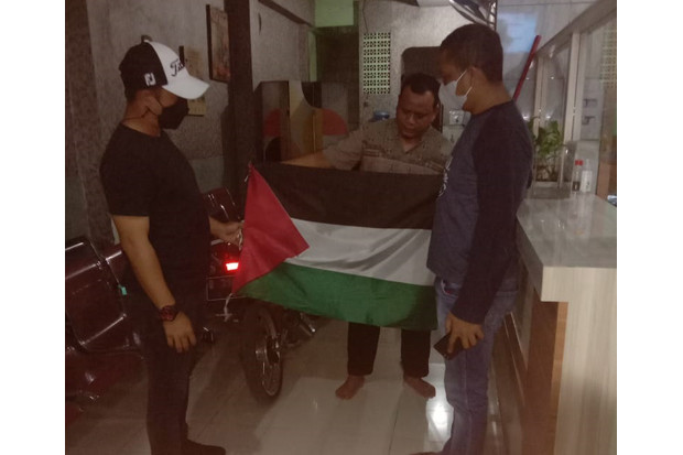 Ingat! Kibarkan Bendera...
