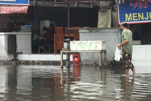 Gelombang Tinggi di...