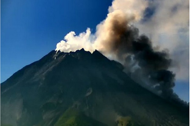 Merapi Semburkan Wedus...