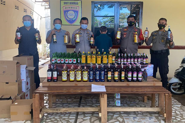 Tak Punya Izin, Polisi...