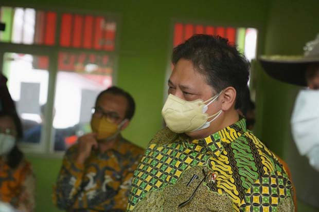 Lawan Corona, Airlangga...