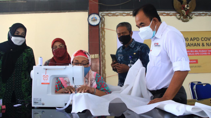 Tingkatkan Ekonomi Keluarga...