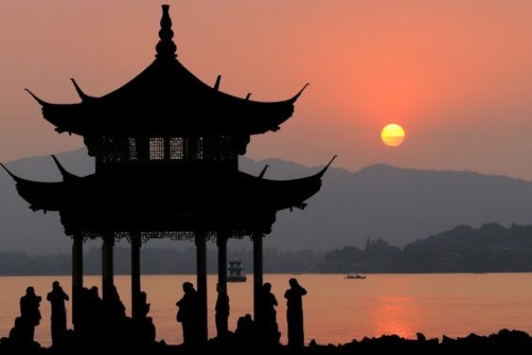 Arkeologi China Sukses...