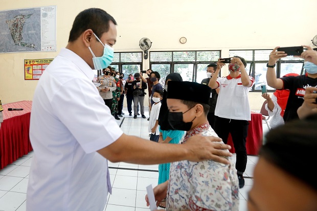 Hendi Upayakan Pendidikan...