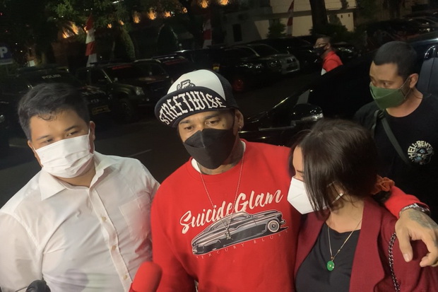 Usai Diperiksa Polisi,...