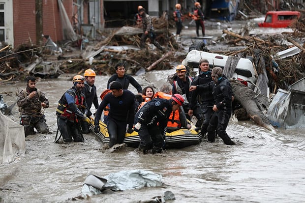 Korban Tewas Banjir...