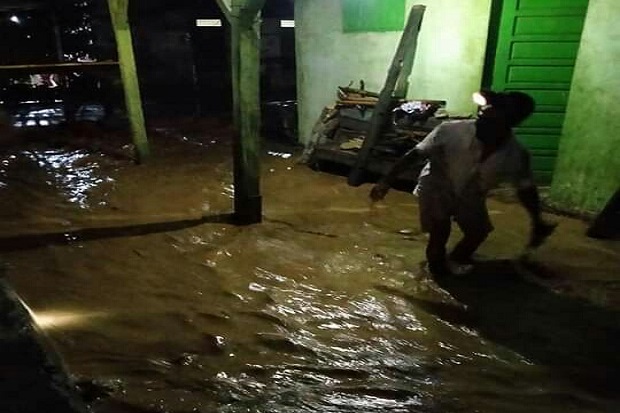 Permukiman Warga Madina...