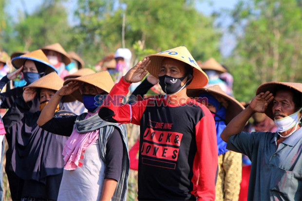 Hentikan Semua Kegiatan,...