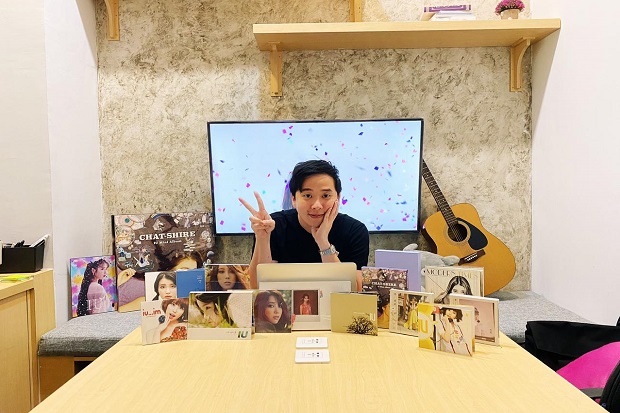Fans K-Pop Ini dari...