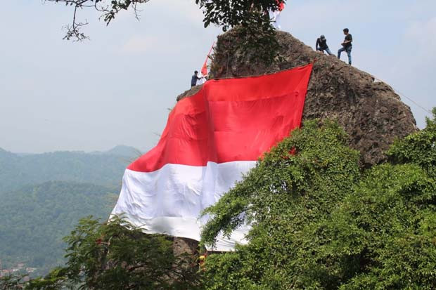 Sambut HUT Ke-76 RI,...