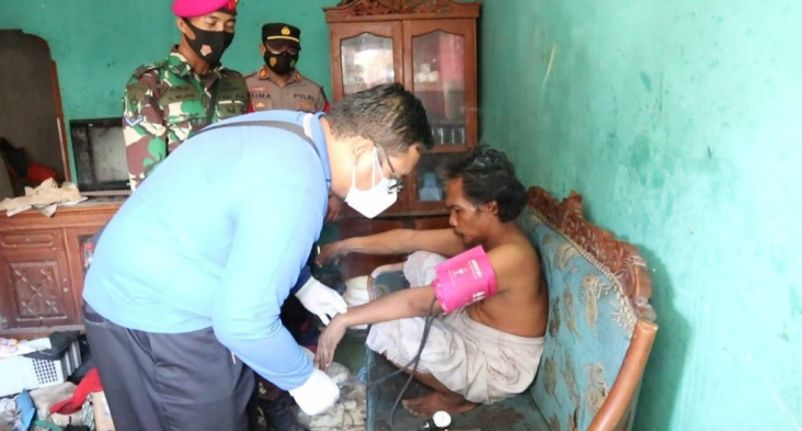 Vaksinasi Door to Door...