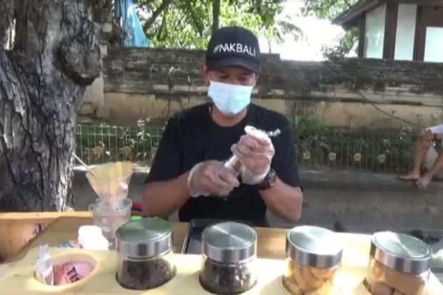 Dihantam Badai COVID-19,...