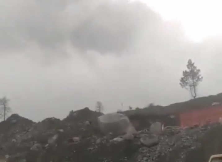 Awan Panas Gunung Merapi,...