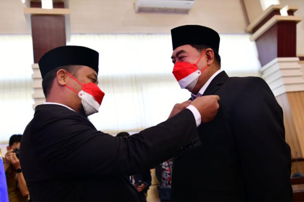 Sekprov Sulsel Terima...