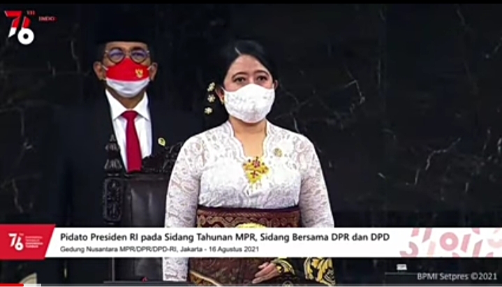 Pesan di Balik Pakaian...