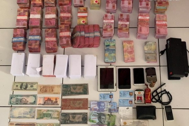 Polisi Sita Uang Palsu...