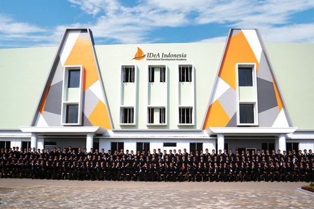 Industri Pariwisata...
