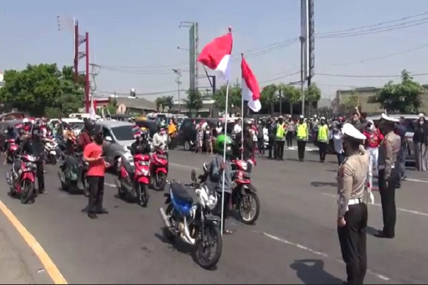 Tangis Tertumpah di...