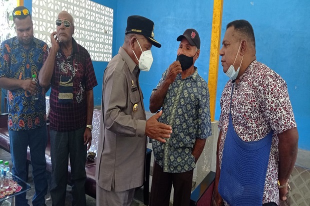 Bupati: Masalah Hak...