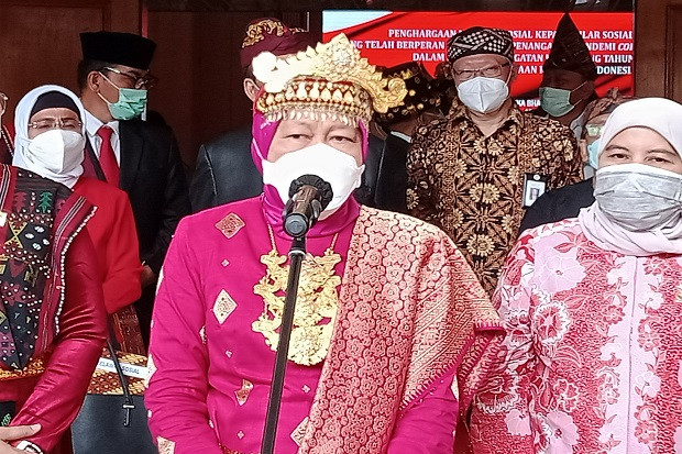 Risma Sebut Data Ganda...