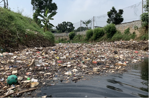 Sampah Sepanjang 700...