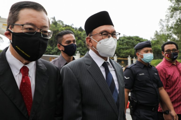 Raja Malaysia Ingin...