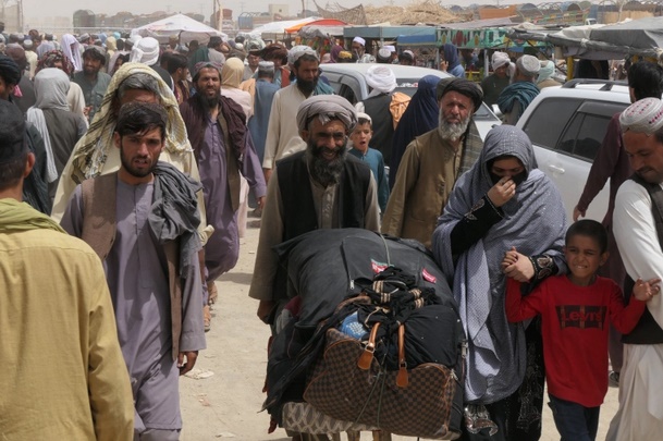 Ribuan Warga Afghanistan...