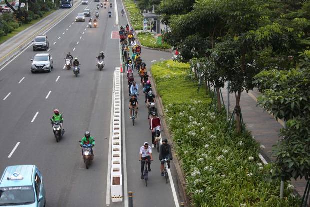 Bersepeda Masih Dilarang...