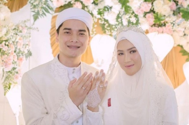 Denny Darko Terawang...