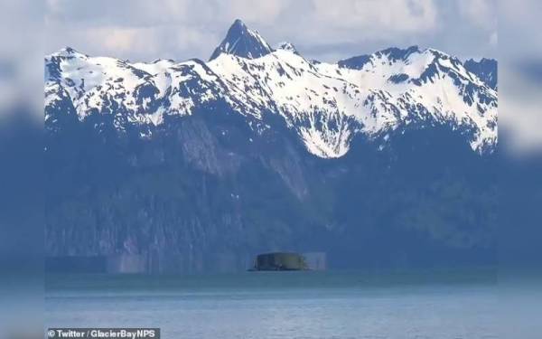 Melayang! Pulau di Alaska...