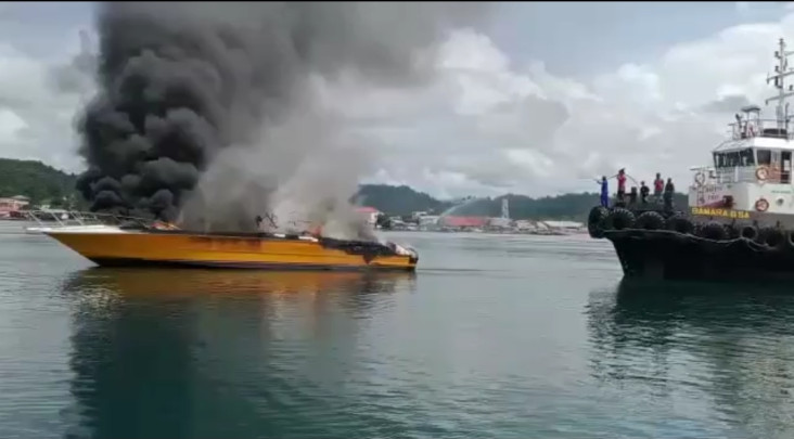Kapal Cepat Pemda Halteng...